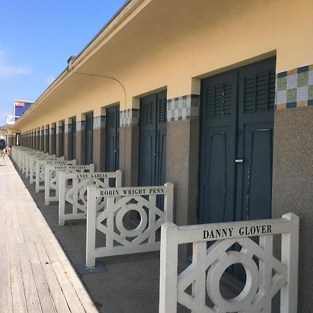 Ferienwohnung L'Atelier des Planches Deauville Exterior foto